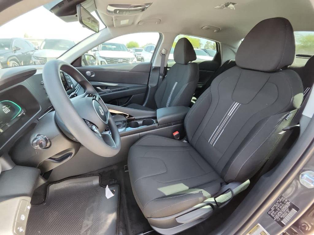 new 2025 Hyundai ELANTRA HEV car, priced at $25,590