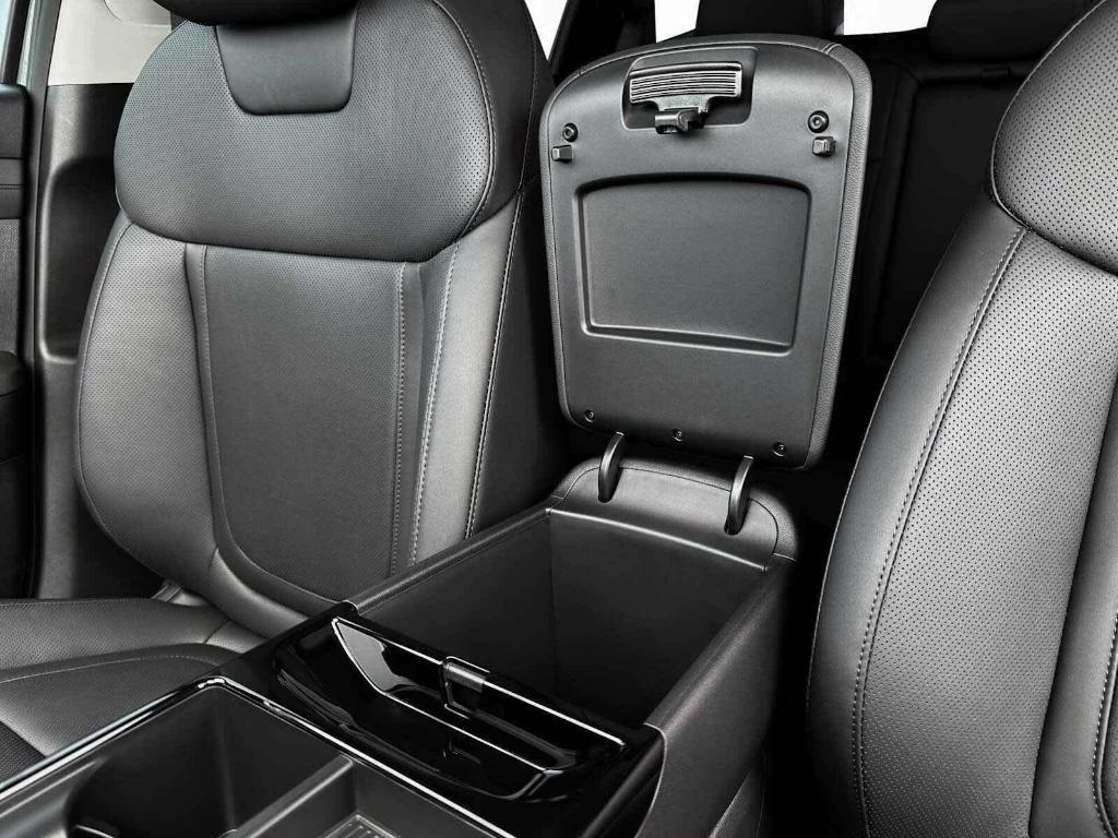 new 2025 Hyundai TUCSON Hybrid car, priced at $34,714