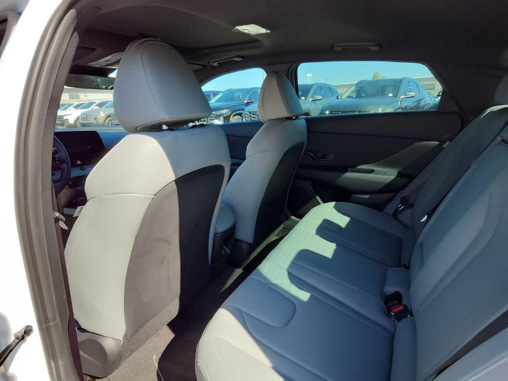new 2025 Hyundai ELANTRA HEV car, priced at $30,025