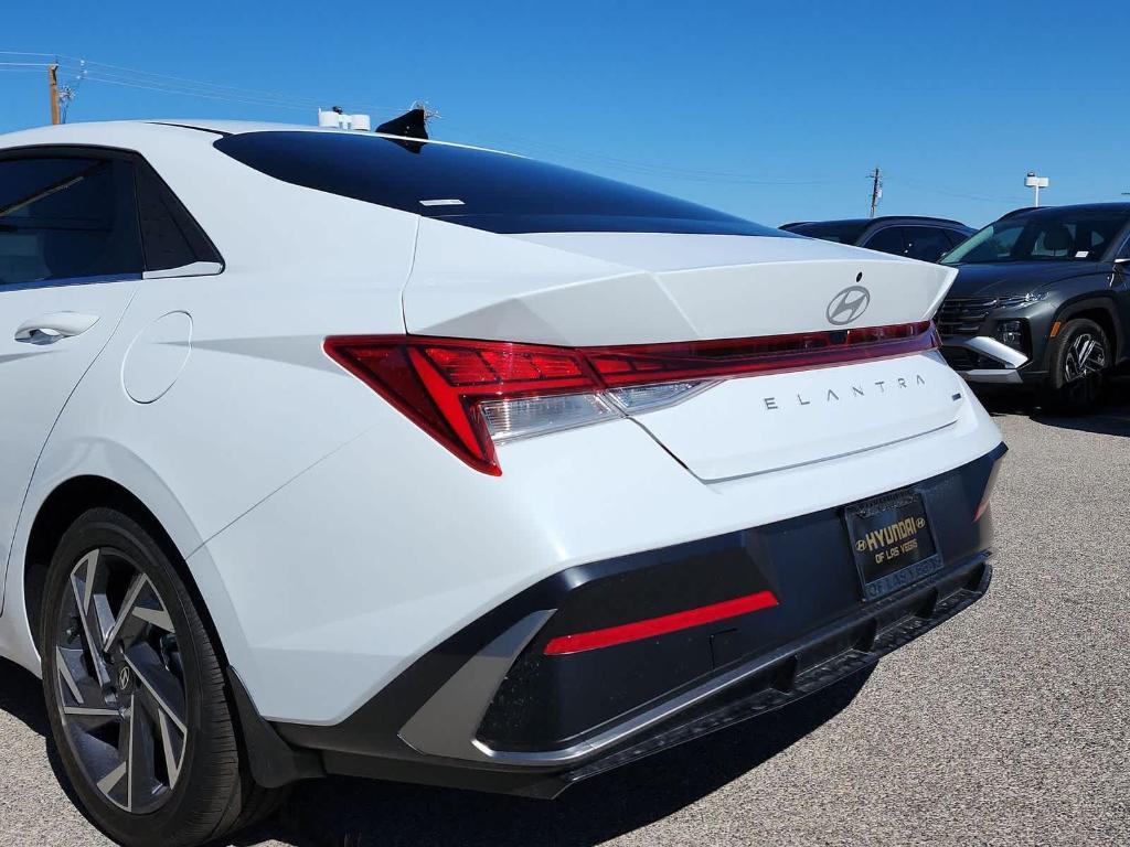new 2025 Hyundai ELANTRA HEV car, priced at $30,025