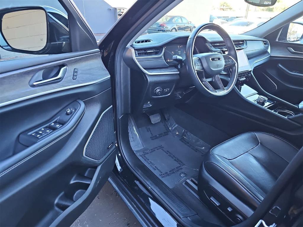 used 2021 Jeep Grand Cherokee L car, priced at $25,500