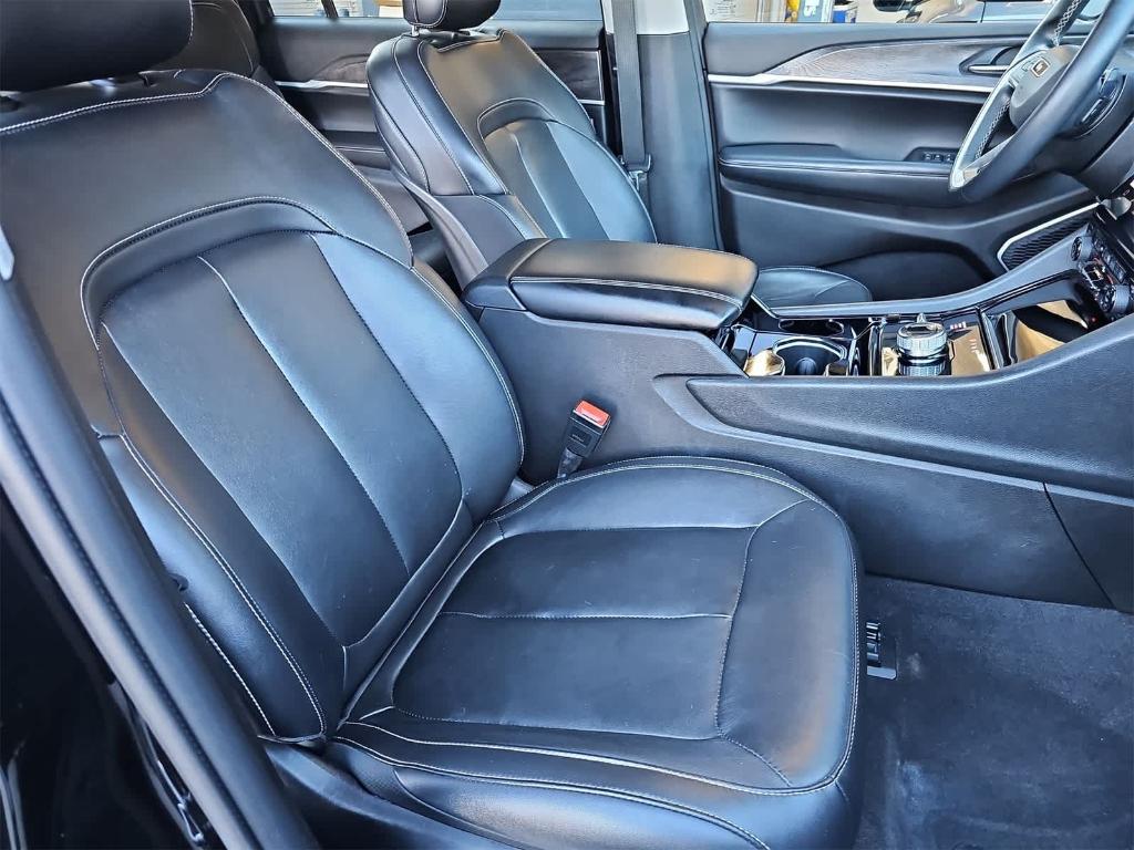 used 2021 Jeep Grand Cherokee L car, priced at $25,500