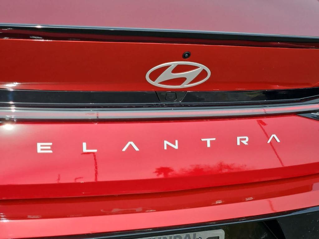 new 2025 Hyundai Elantra car, priced at $28,925