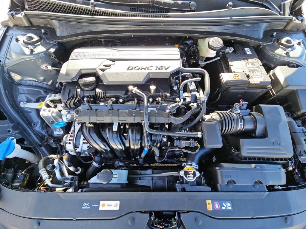 new 2025 Hyundai Elantra car, priced at $26,075