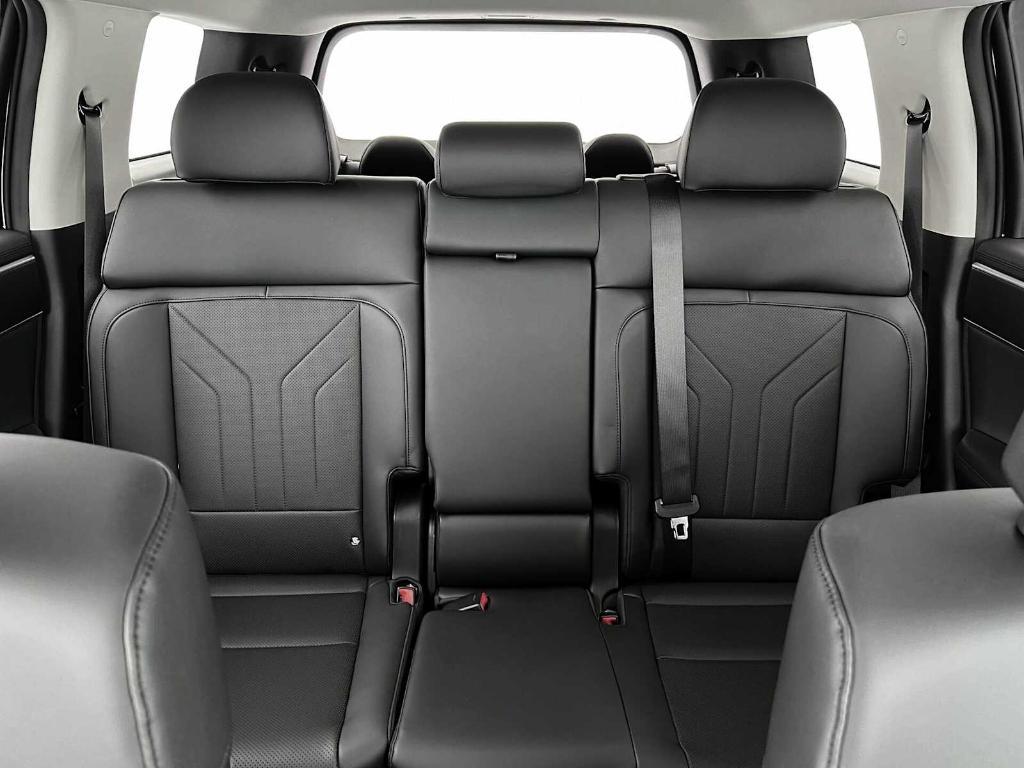 new 2025 Hyundai Santa Fe car, priced at $36,580
