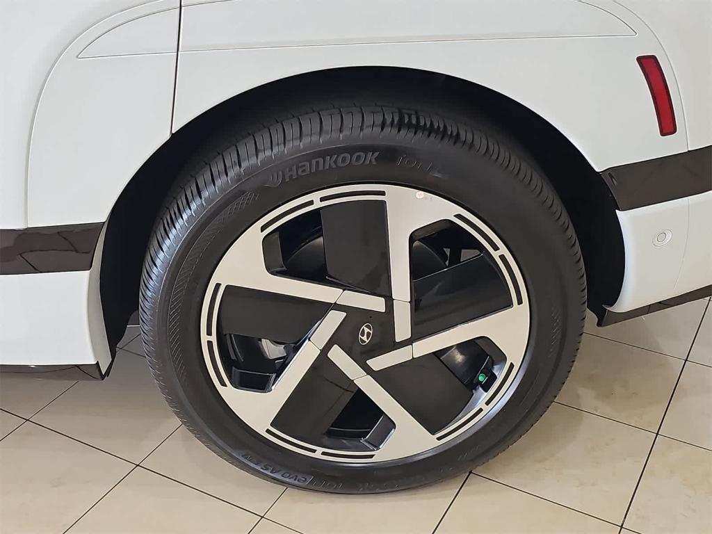 new 2026 Hyundai IONIQ 9 car, priced at $64,045