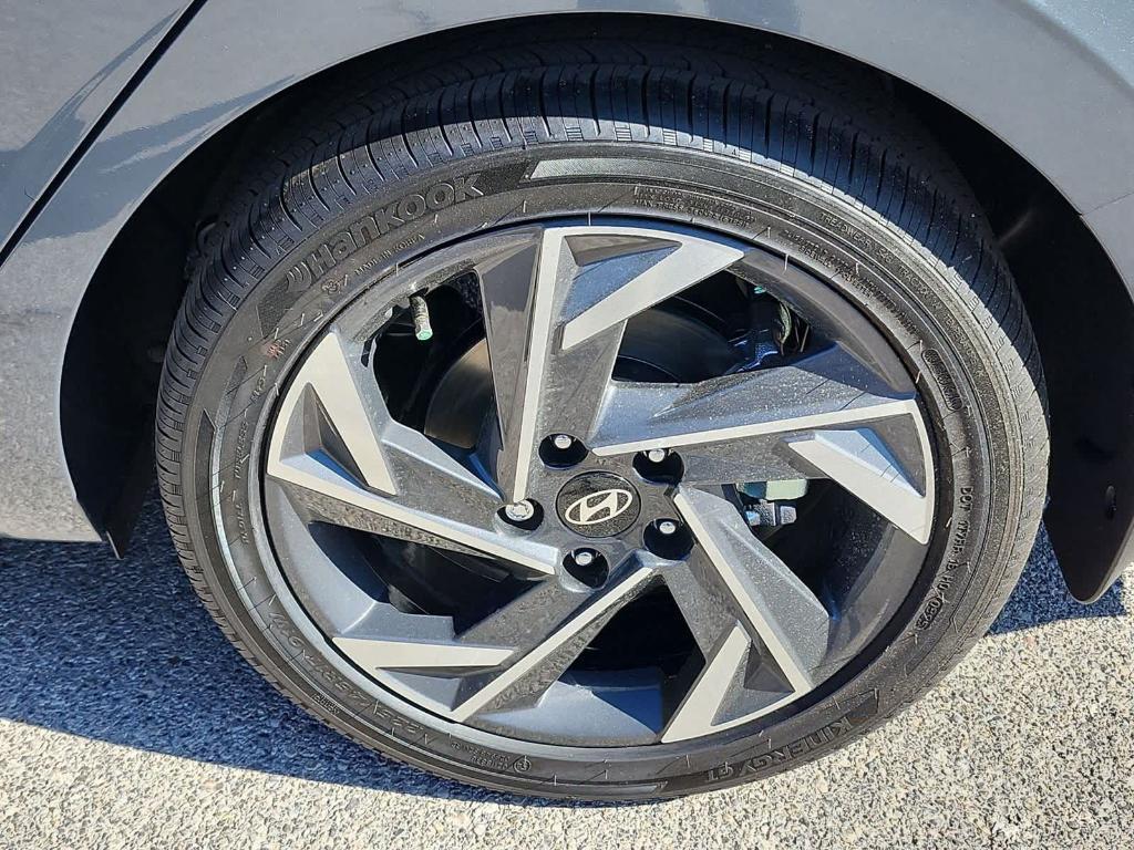 new 2025 Hyundai ELANTRA HEV car, priced at $27,935