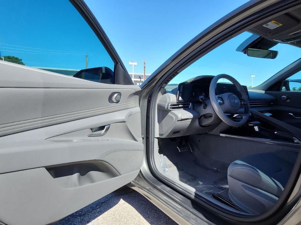 new 2025 Hyundai Elantra car, priced at $23,635