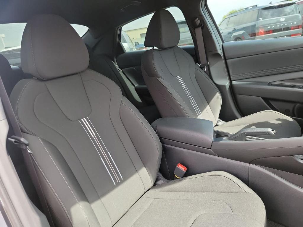 new 2025 Hyundai Elantra car, priced at $23,820