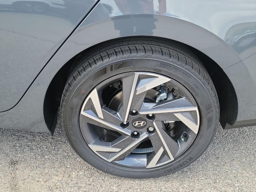 new 2025 Hyundai Elantra car, priced at $23,885