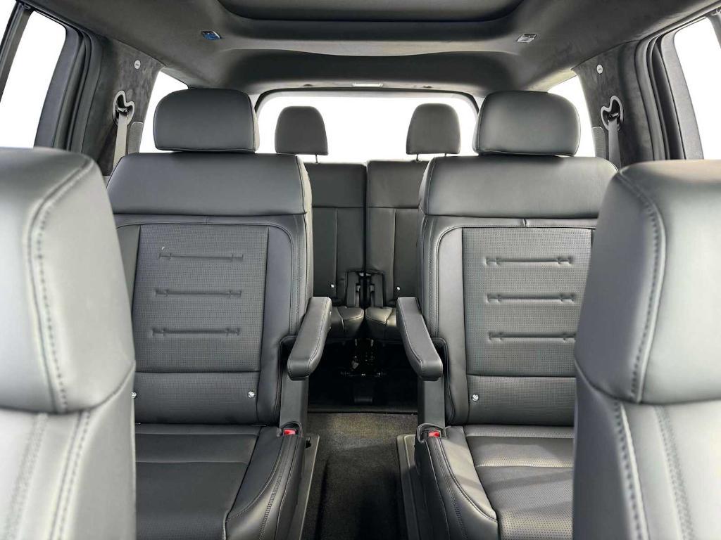 new 2025 Hyundai SANTA FE HEV car, priced at $50,010