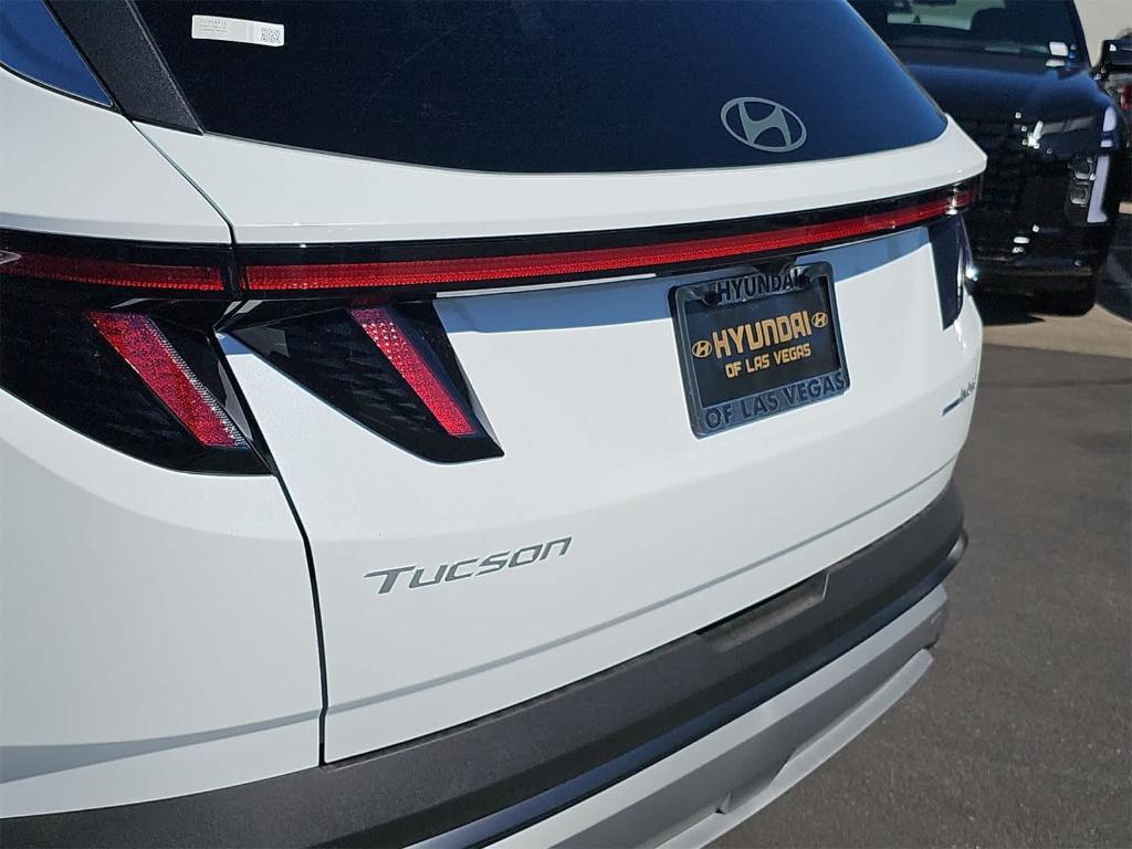 new 2025 Hyundai TUCSON Hybrid car, priced at $34,938