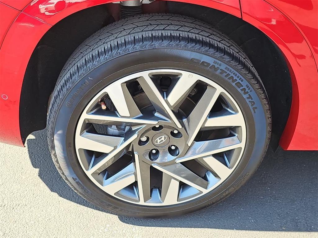 used 2023 Hyundai Santa Fe car, priced at $27,500