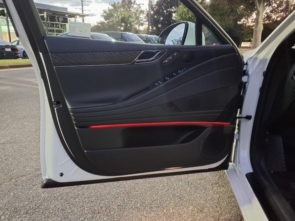 new 2026 Genesis G80 car, priced at $81,720