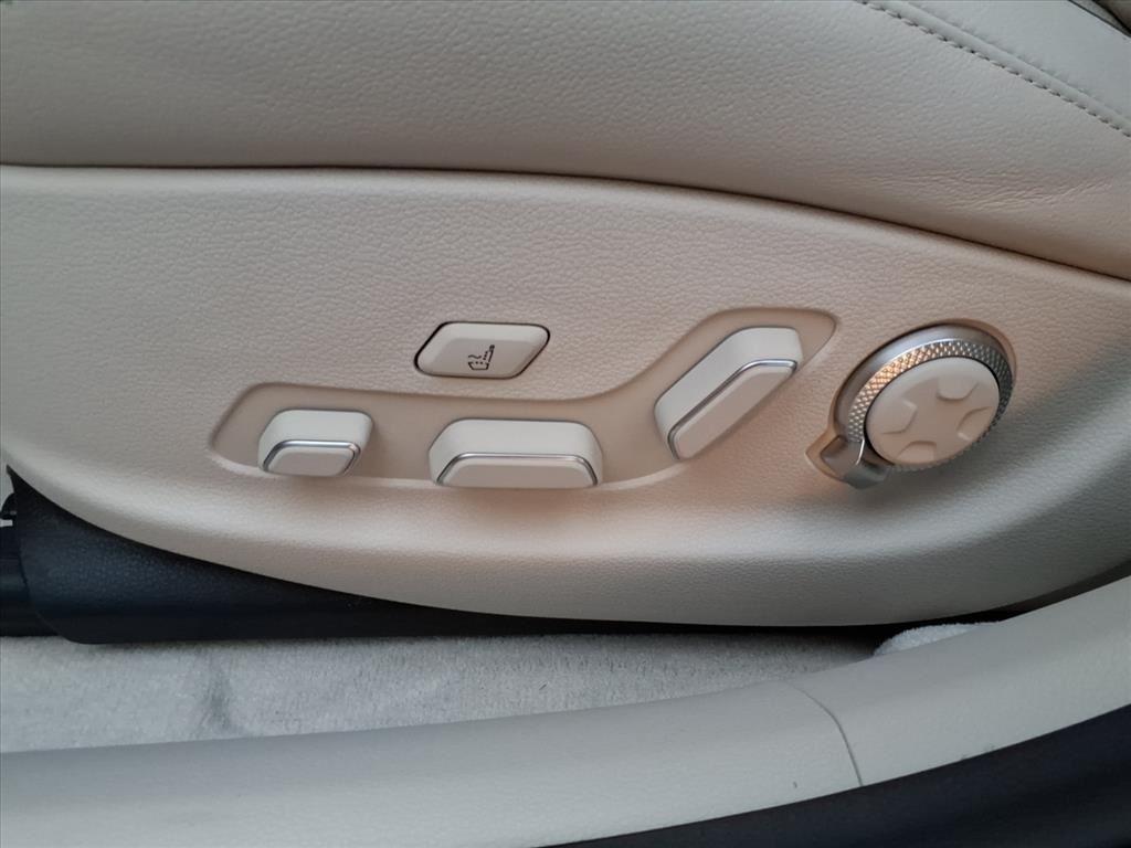 new 2026 Genesis G80 car, priced at $72,295