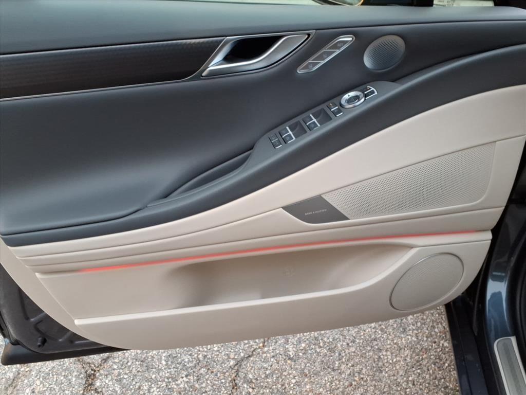 new 2026 Genesis G80 car, priced at $72,295