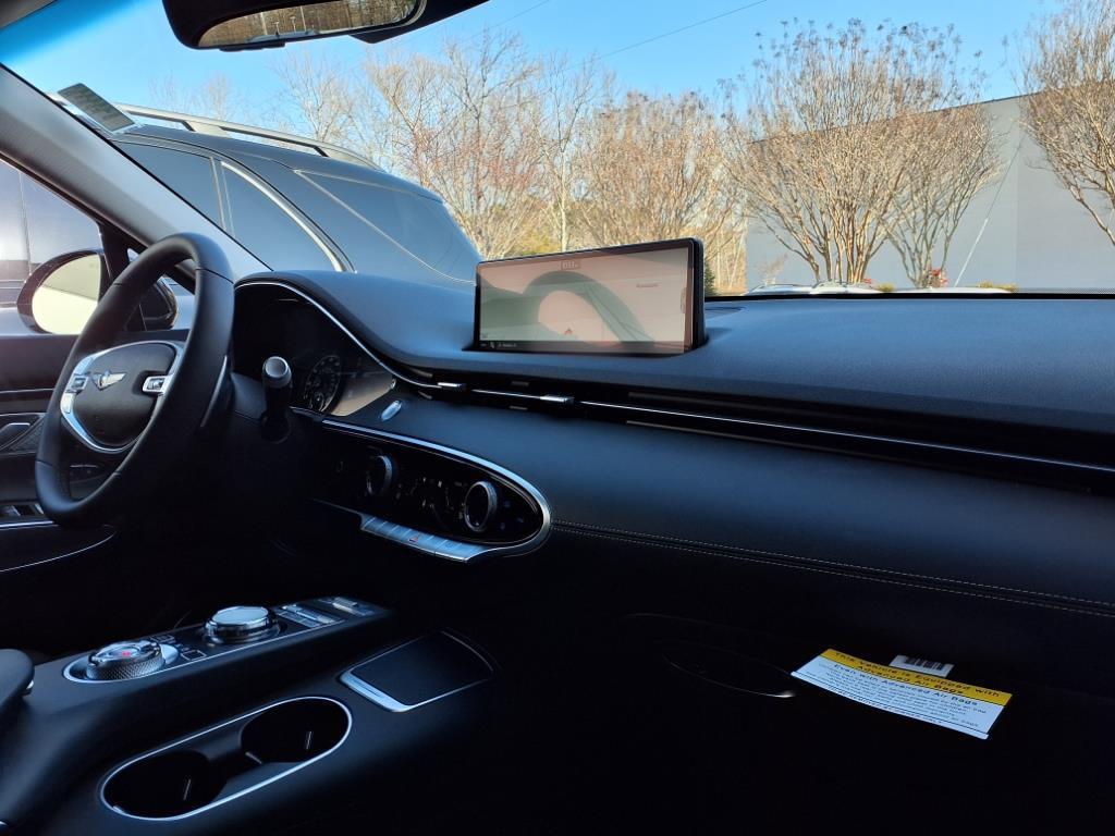 new 2025 Genesis GV70 car