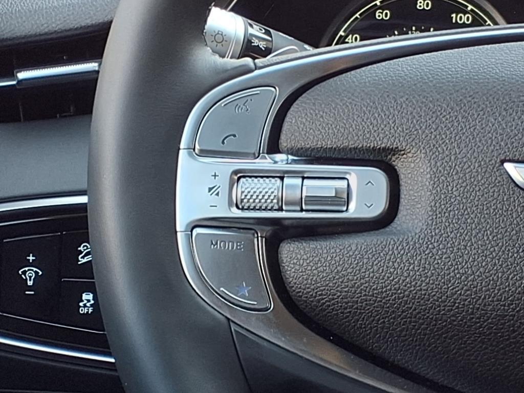 new 2025 Genesis GV70 car