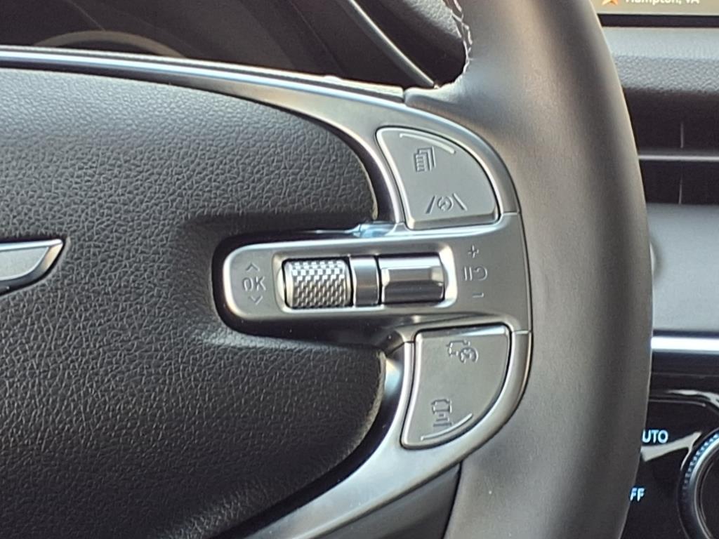 new 2025 Genesis GV70 car