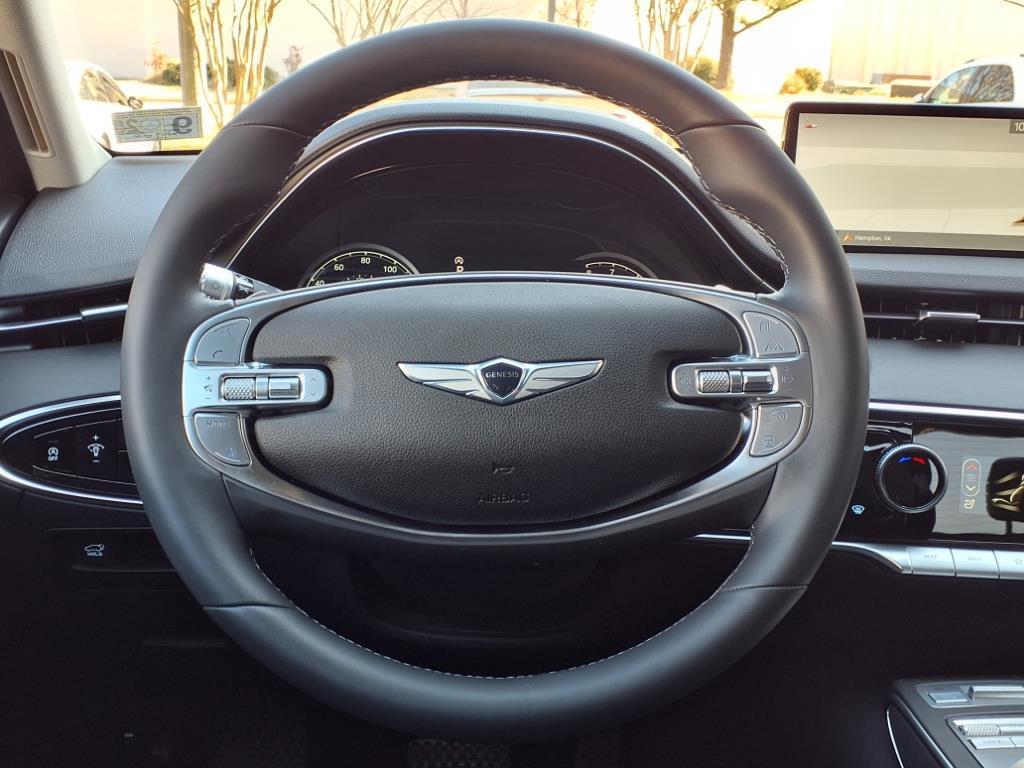 new 2025 Genesis GV70 car