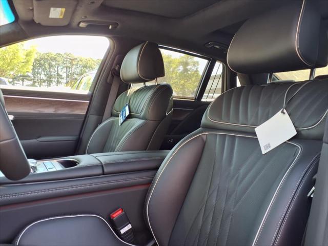 new 2025 Genesis G90 car, priced at $88,700