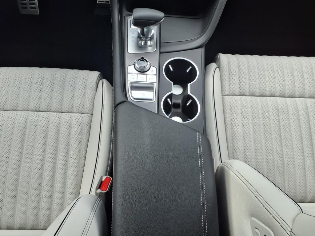 new 2025 Genesis G70 car, priced at $53,140