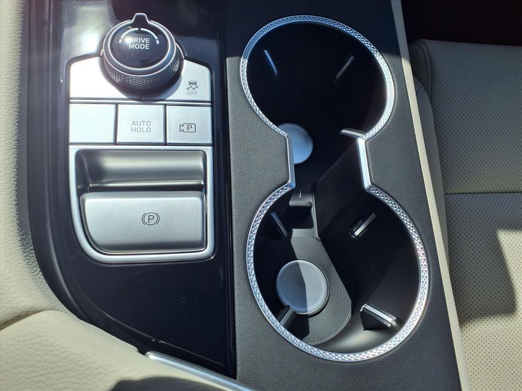 new 2026 Genesis G70 car, priced at $46,180