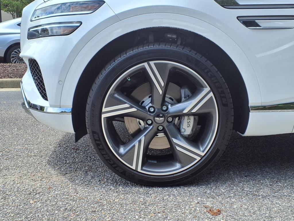 new 2025 Genesis GV80 car, priced at $69,374