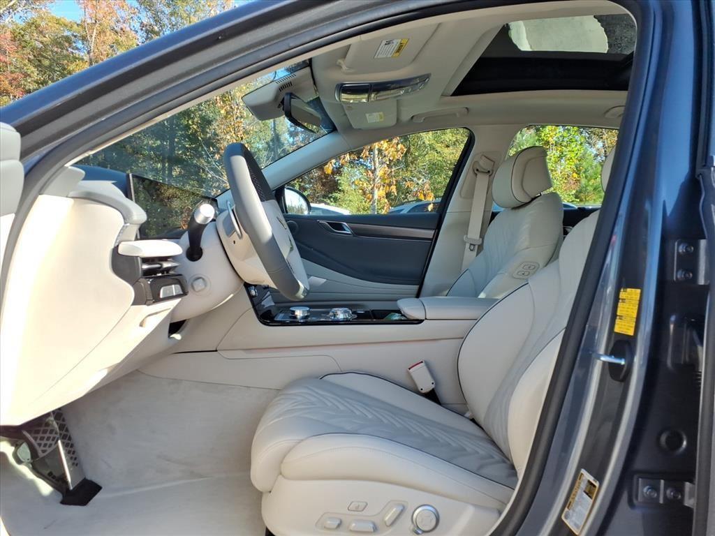 new 2026 Genesis G80 car, priced at $72,350