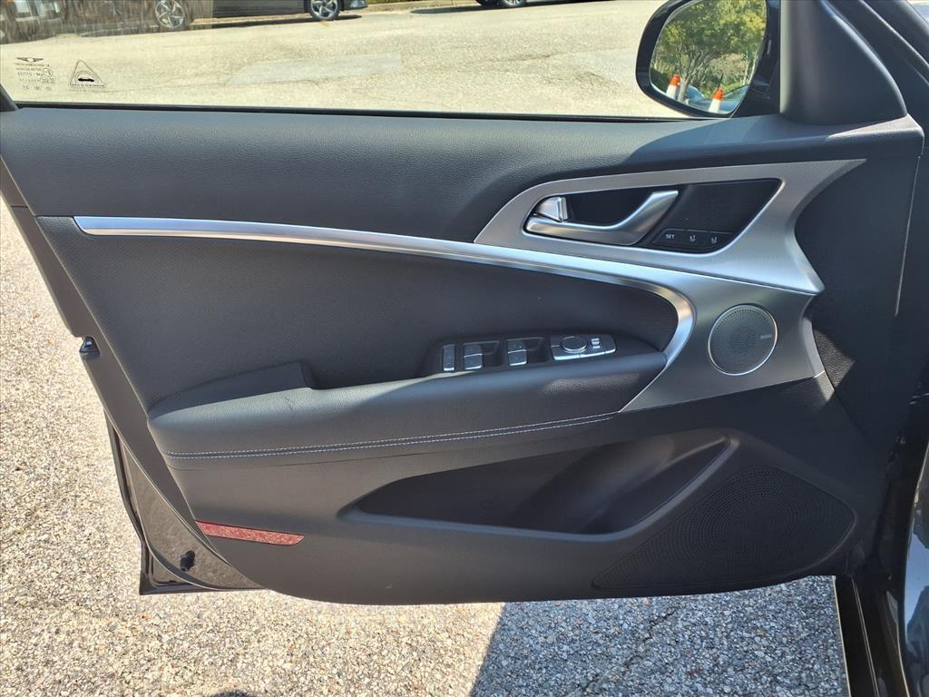 new 2026 Genesis G70 car, priced at $53,180