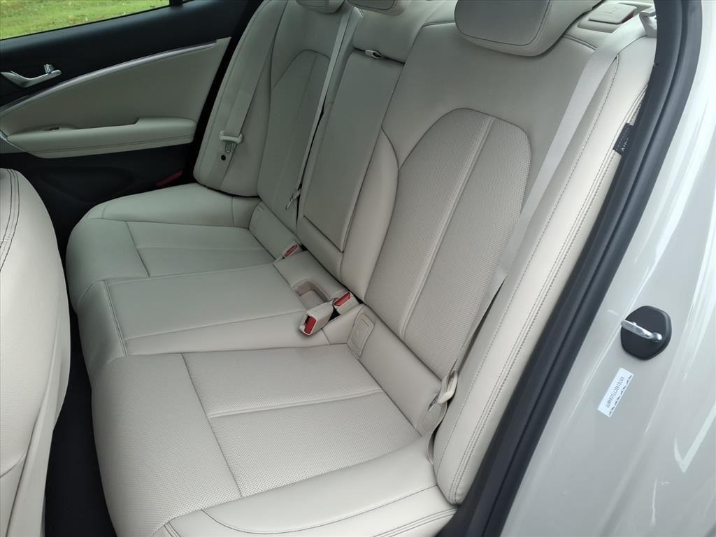 new 2026 Genesis G70 car, priced at $45,105