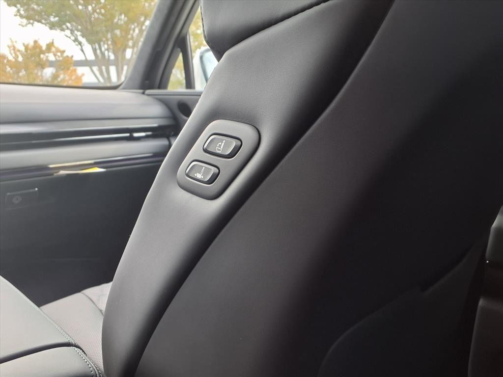 new 2026 Genesis GV80 car, priced at $86,200