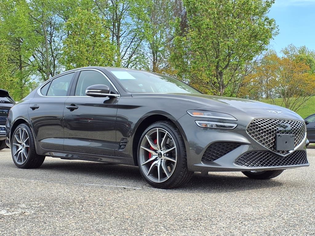 new 2025 Genesis G70 car, priced at $40,253