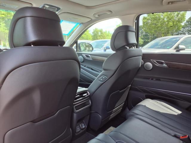 new 2025 Genesis GV80 car, priced at $69,124