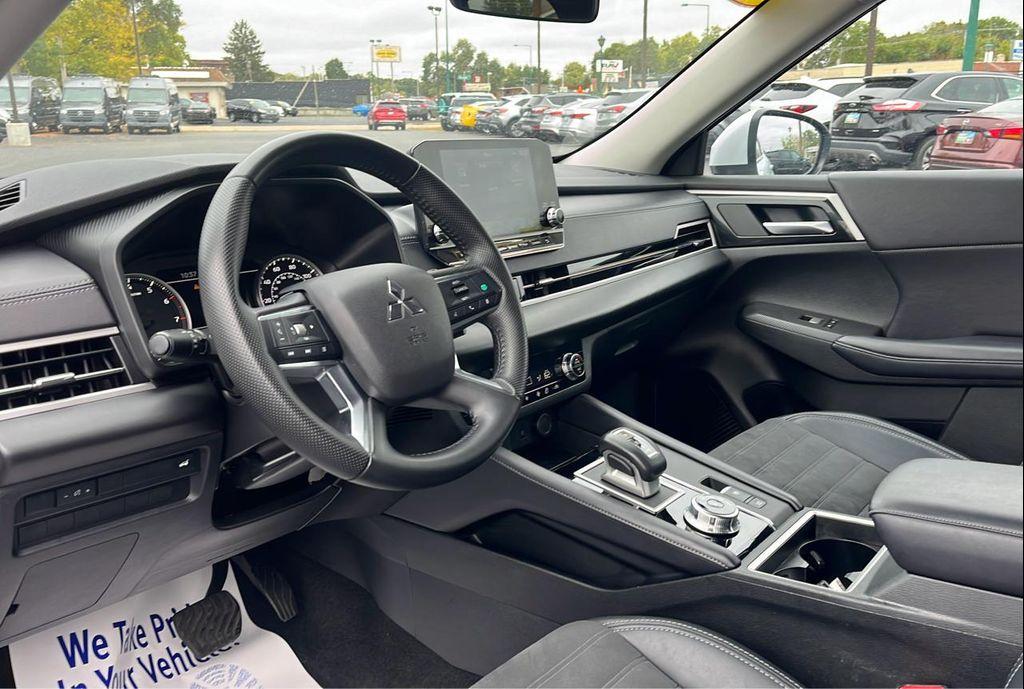 used 2024 Mitsubishi Outlander car, priced at $24,990