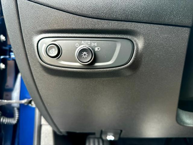used 2022 Chevrolet Equinox car, priced at $24,490