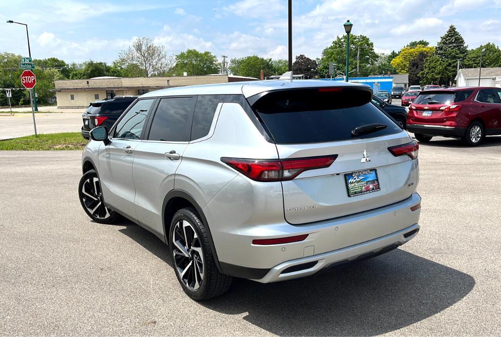 used 2023 Mitsubishi Outlander car, priced at $28,490