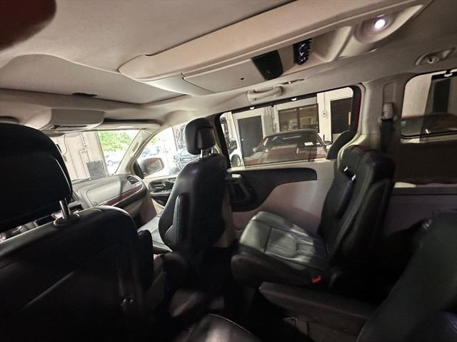 used 2013 Chrysler Town & Country car, priced at $8,995