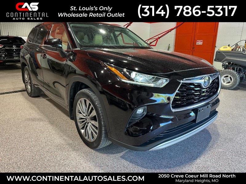 used 2020 Toyota Highlander car, priced at $29,995