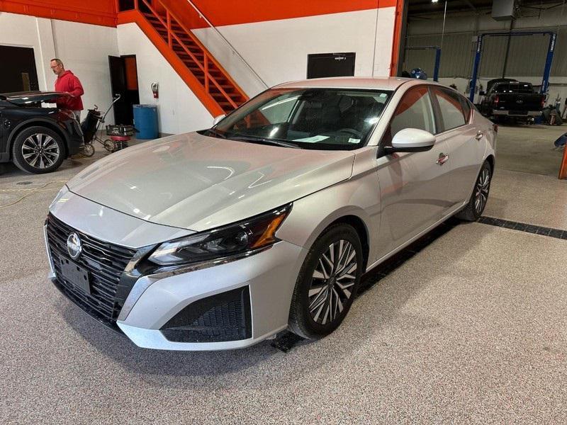 used 2023 Nissan Altima car, priced at $17,995