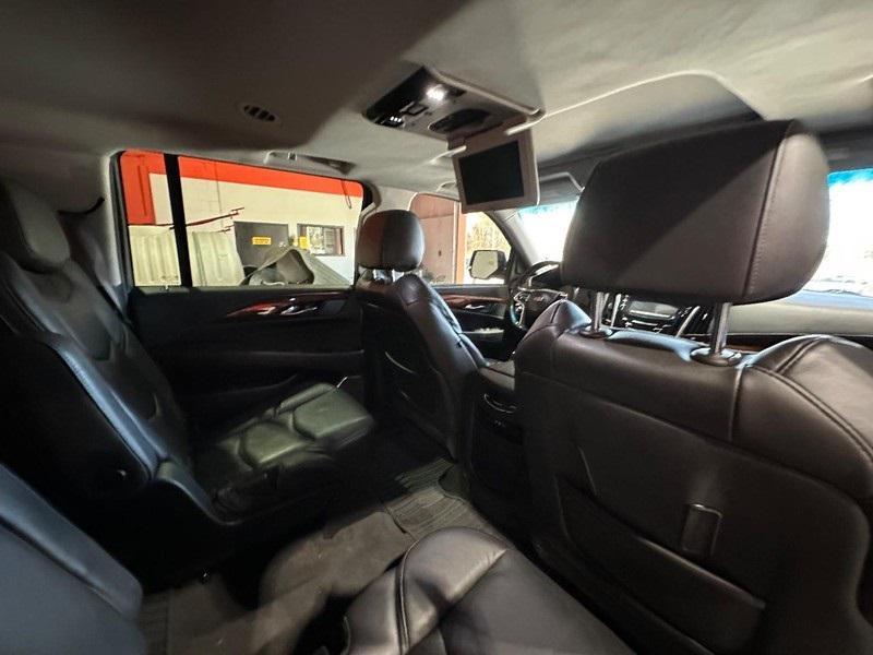 used 2015 Cadillac Escalade ESV car, priced at $19,995