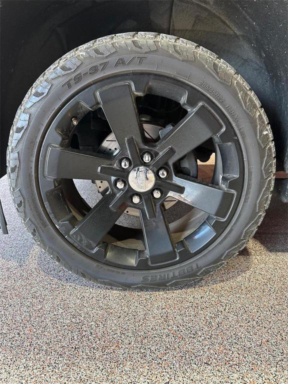 used 2015 Cadillac Escalade ESV car, priced at $19,995