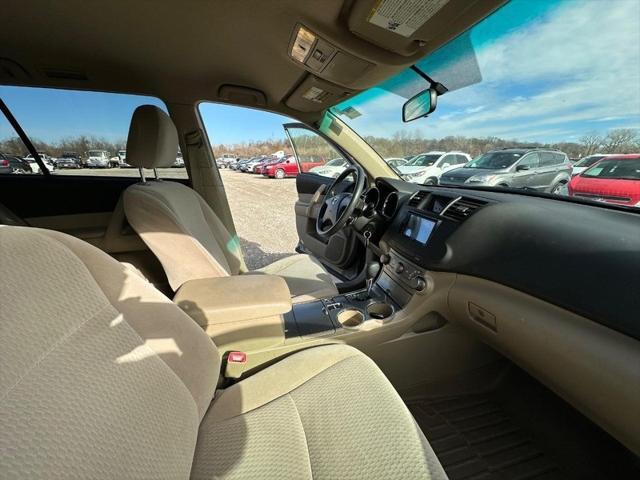 used 2008 Toyota Highlander car, priced at $6,995