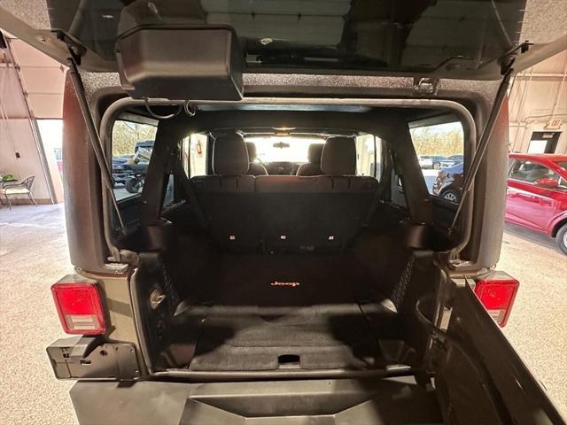 used 2015 Jeep Wrangler Unlimited car, priced at $16,995