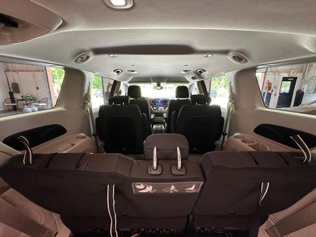 used 2017 Chrysler Pacifica car, priced at $19,995