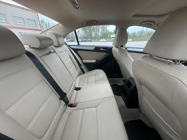 used 2014 Volkswagen Jetta Hybrid car, priced at $9,995