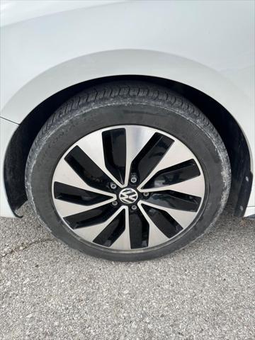 used 2014 Volkswagen Jetta Hybrid car, priced at $9,995