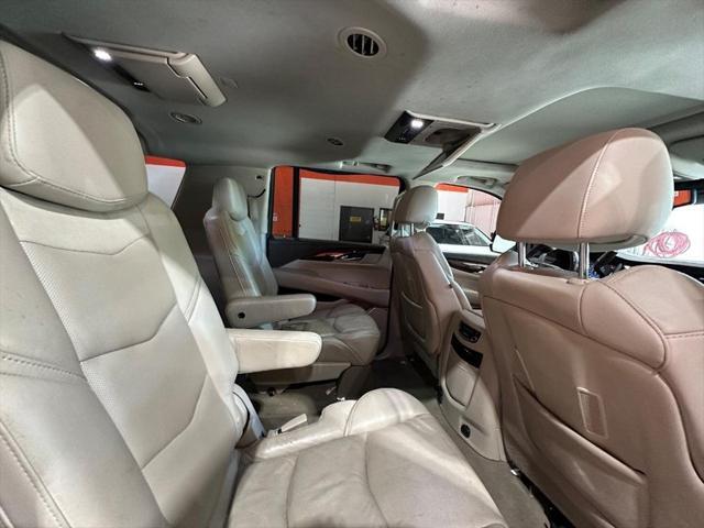 used 2016 Cadillac Escalade ESV car, priced at $24,995