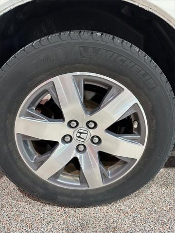 used 2013 Honda Pilot car, priced at $15,500