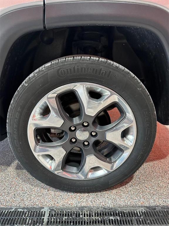 used 2019 Jeep Compass car, priced at $18,995